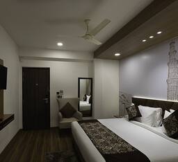 Gold Room
